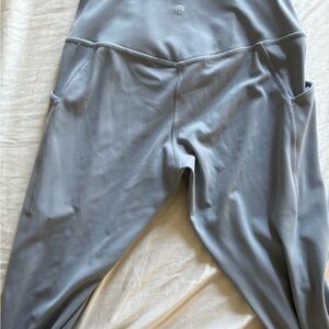 Lululemon size 6 solar grey align leggings